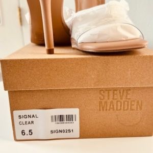 SIGNAL CLEAR, SIZE 6.5, FLIRTY PEEP TOE SANDALS